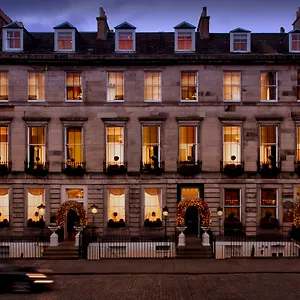 Nira Caledonia Hotel