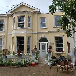 mayville-house-flat.tophotelsbath.com/
