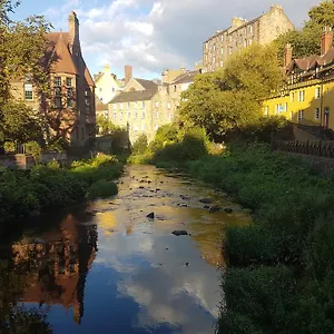  Apartment Dean Village - Lovely 2 Bed In Picturesque Dean Village With Balcony And Private Parking