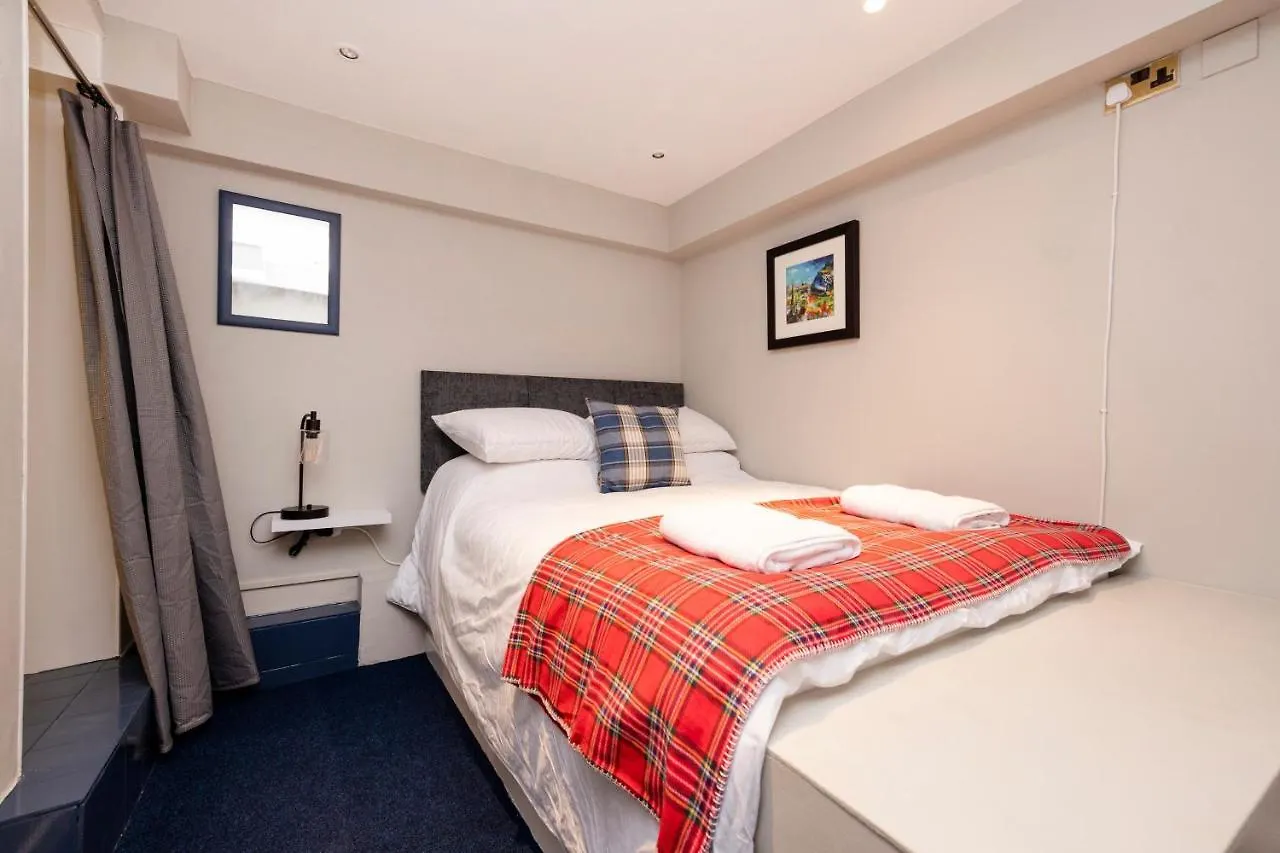 New Town Rooms Edinburgh 0*,